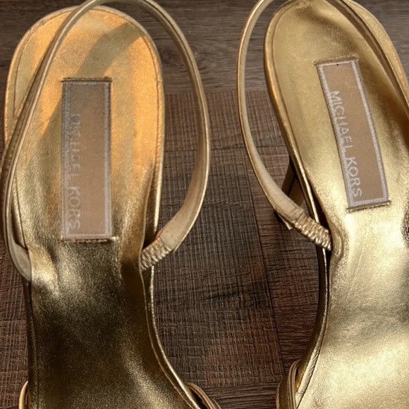 Michael Kors Gold Metallic Sandal Slingback Heels size 8 - Picture 4 of 7